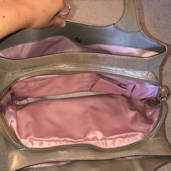 Authentic coach purse - Picture 2 of 3